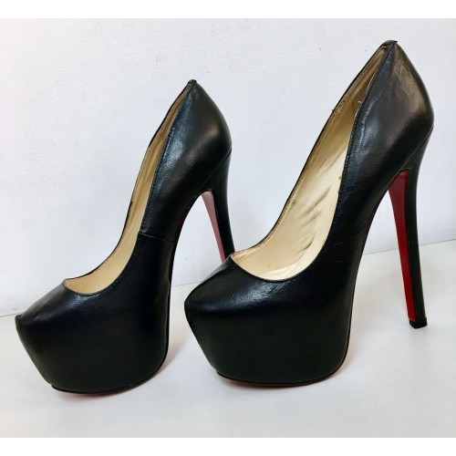 Sapato louboutin price online